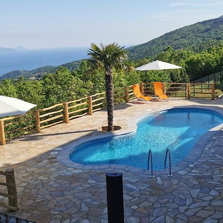 מושצ'ניצה Villa Bora Moscenicka Draga Bed&Breakfast מראה חיצוני תמונה